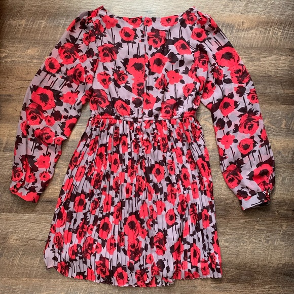 Xhilaration | Gorgeous Floral Dress - Picture 2 of 7